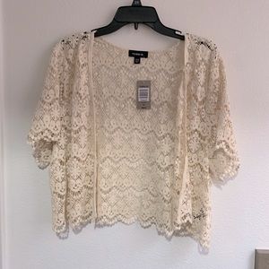 NWT Torrid 2/3 Ivory Cream Shawl Shrug Kimono